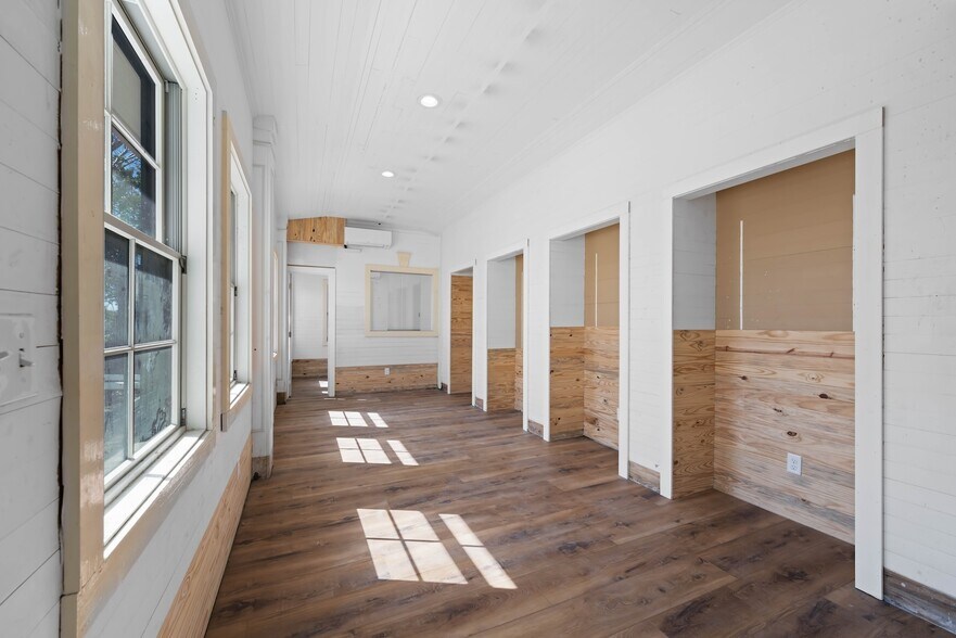 More Photos Of 520 Tarpon Bay Rd, Sanibel General Retail For Sale