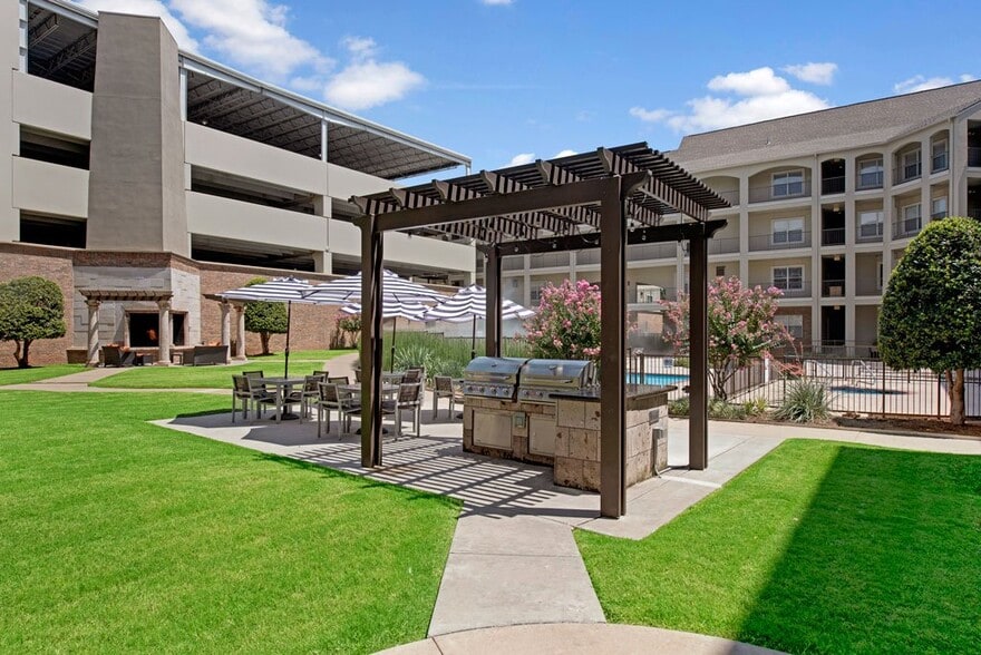 More Photos Of 301-409 N Walker Ave, Oklahoma City Apartments For Lease