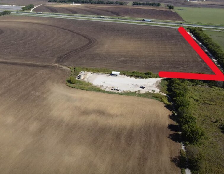 More Photos Of 10536 I-35W Frontage rd, Grandview Land For Sale