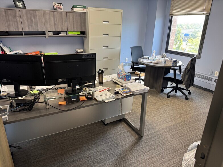 More Photos Of 833 W Lincoln Hwy, Schererville Office For Lease