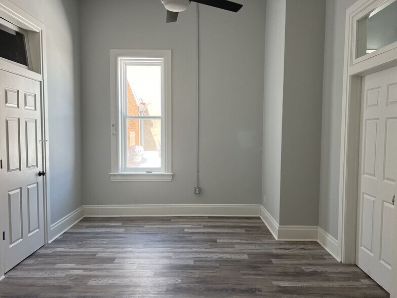 More Photos Of 124 N Main Ave, Sidney Flex For Lease