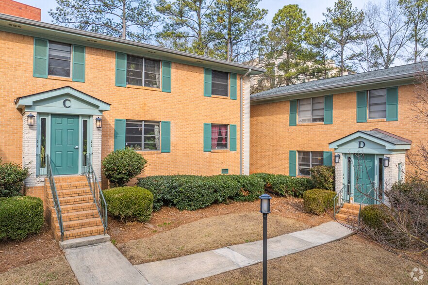 More Photos Of 3057 Pharr Court North Ct NW, Atlanta Apartments For Sale