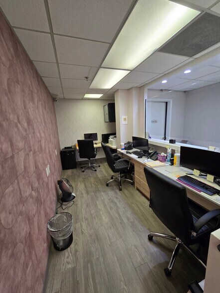 More Photos Of 233 E Shore Rd, Great Neck Medical For Sale