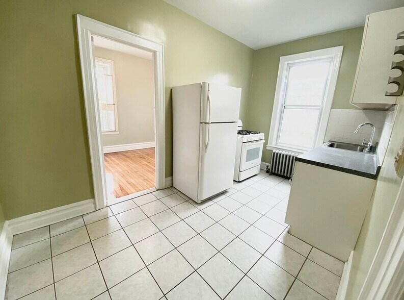 More Photos Of 36-31 30th St, Astoria Apartments For Sale