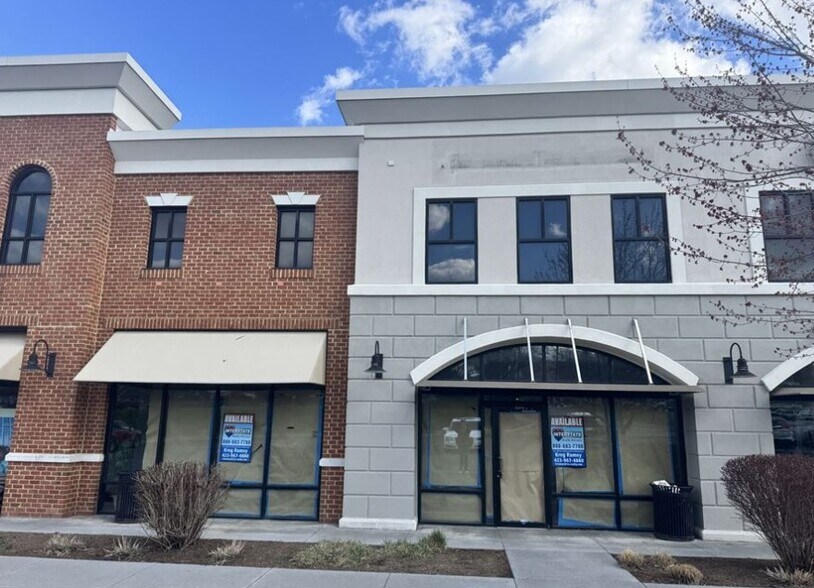 Primary Photo Of 213 Gateway Blvd, Lewisburg Storefront For Lease