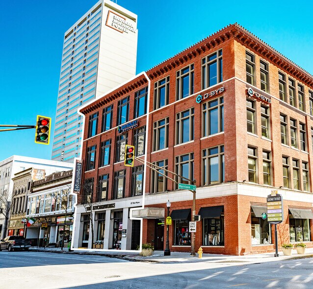 Primary Photo Of 127 W Wayne St, Fort Wayne Office For Sale