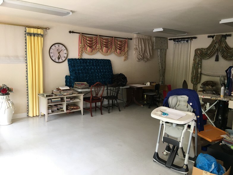 More Photos Of 968 Somerset St, Watchung Office For Sale