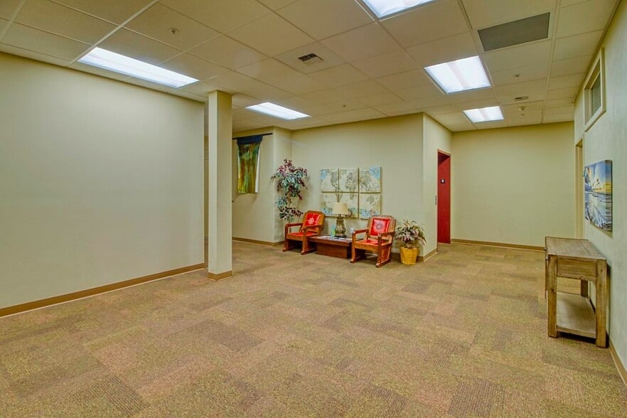 More Photos Of 2819 Great Northern Loop, Missoula Medical For Lease