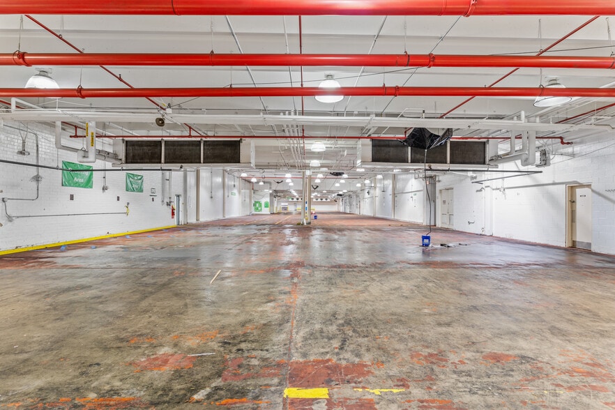 More Photos Of 2200 Lithonia Industrial Blvd, Lithonia Food Processing For Lease