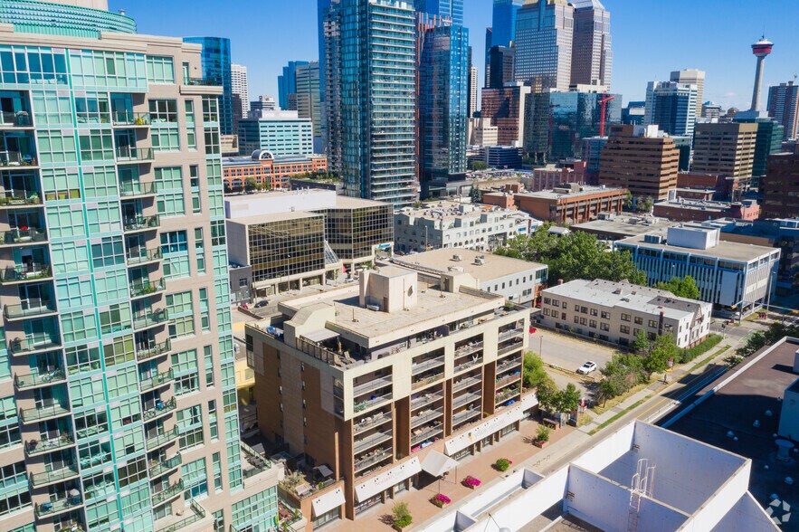 More Photos Of 718 12th Ave SW, Calgary Apartments For Sale