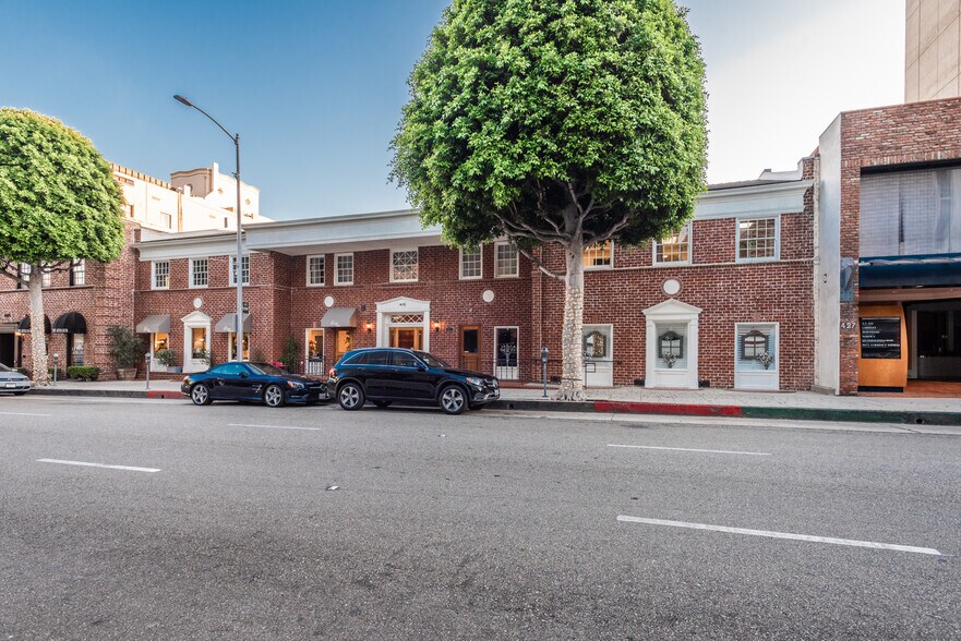 More Photos Of 415-417 N Camden Dr, Beverly Hills Medical For Lease
