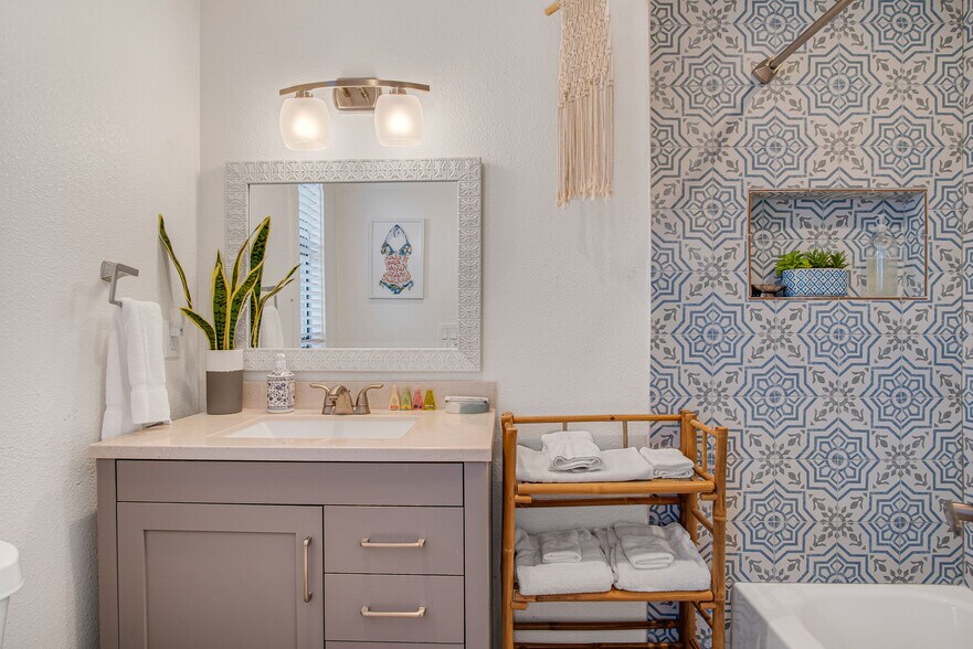 More Photos Of 801 59th St, Port, Port Aransas Freestanding For Sale