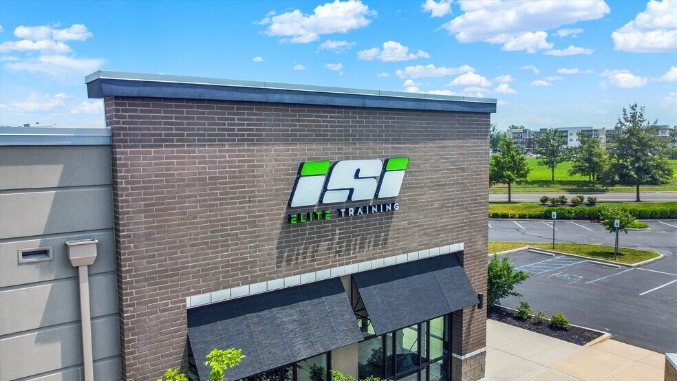 More Photos Of 14165 Cabela Pky, Noblesville Storefront For Lease