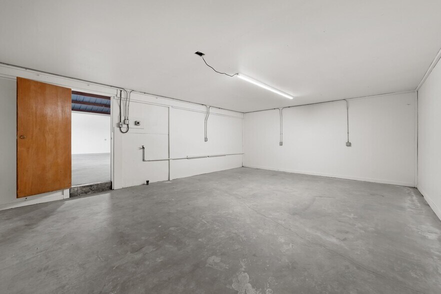 More Photos Of 3724 Oak st, Paso Robles Warehouse For Lease