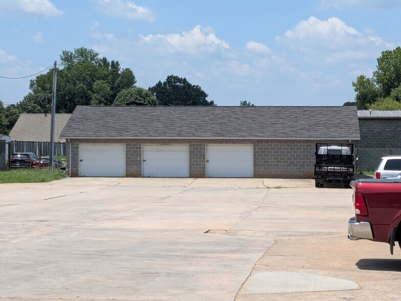 More Photos Of 1411 Cherry Rd, Rock Hill Restaurant For Sale