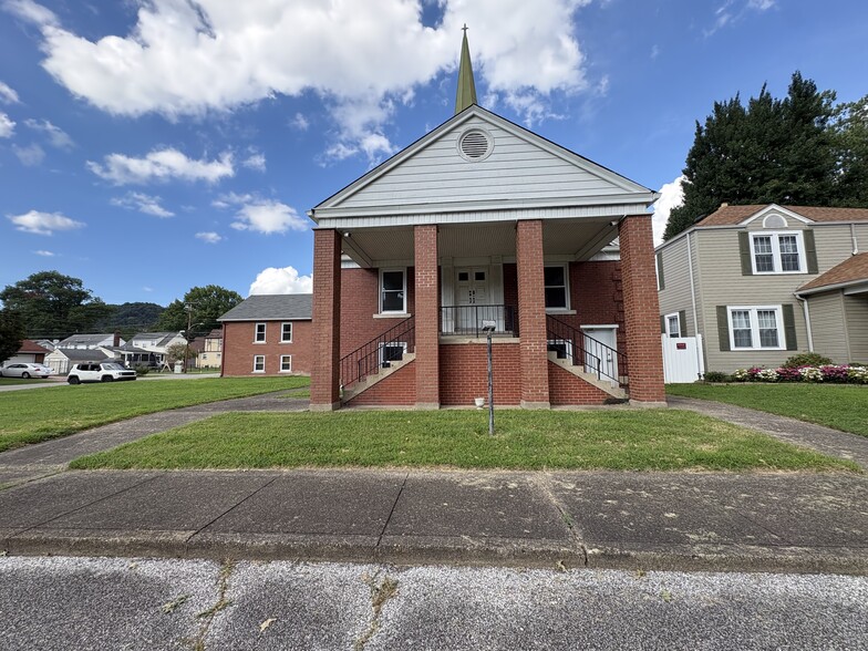 Primary Photo Of 5502 Noyes Ave, Charleston Specialty For Sale