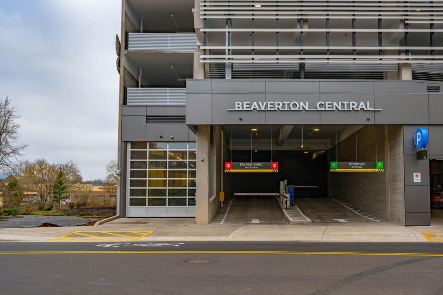 More Photos Of 12695 Crescent, Beaverton Storefront For Lease