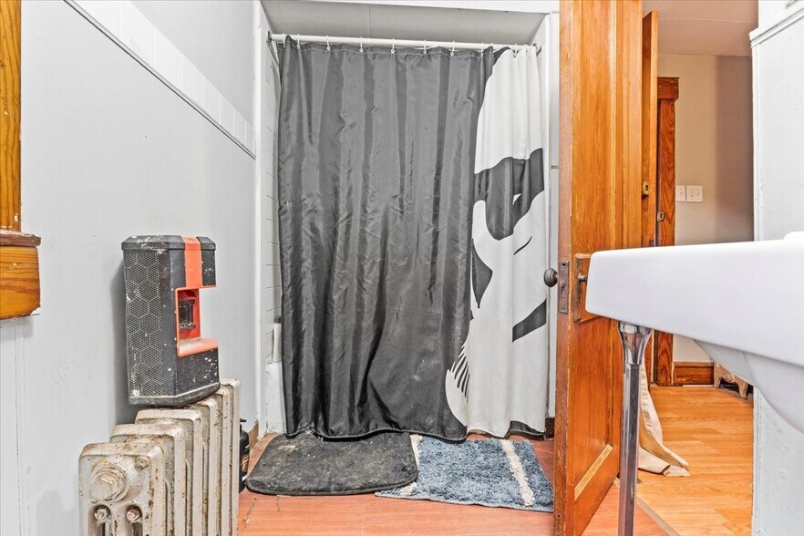 More Photos Of 622 E Market St, Scranton Office Residential For Sale