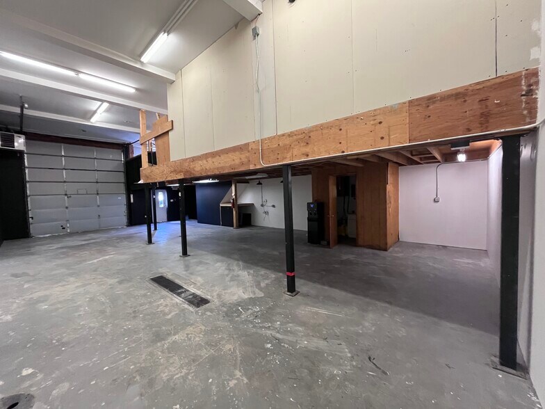 More Photos Of 25 Hayward St, Ipswich Warehouse For Lease