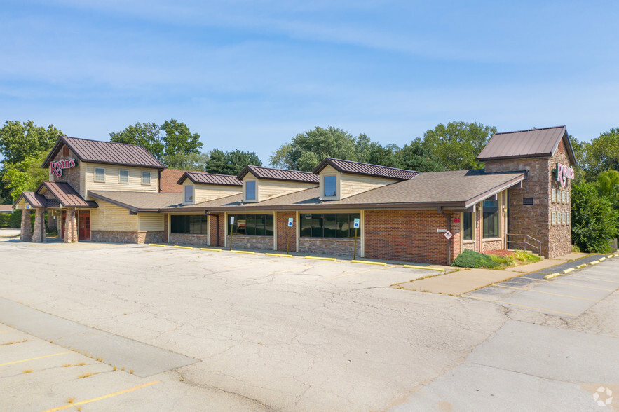 Primary Photo Of 10810 W 75th St, Shawnee Restaurant For Sale