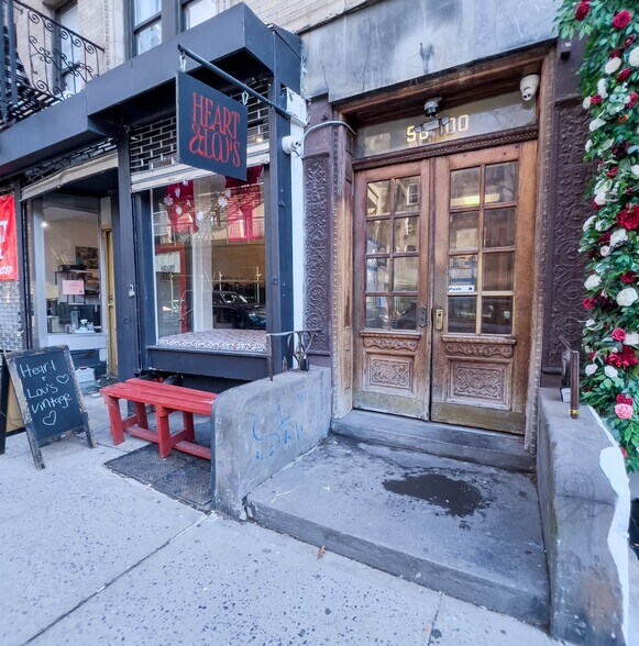 More Photos Of 98-100 Thompson St, New York Apartments For Lease
