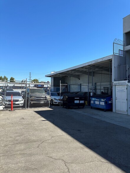 More Photos Of 6011-6015 Reseda Blvd, Tarzana Auto Repair For Sale