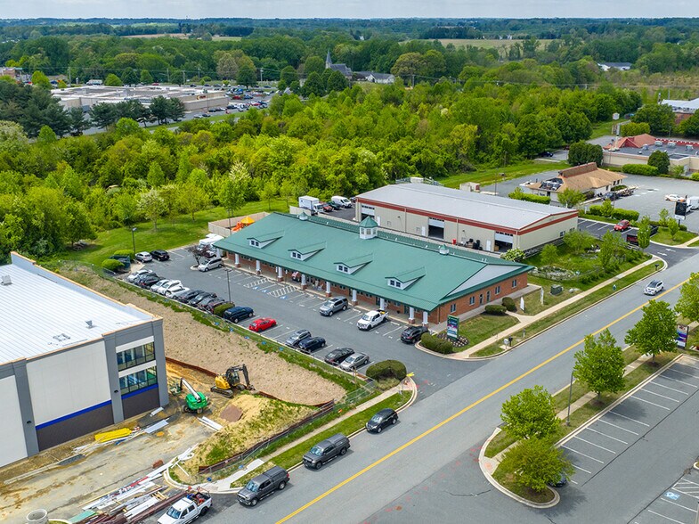 Primary Photo Of 9 Newport Dr, Forest Hill Office For Lease