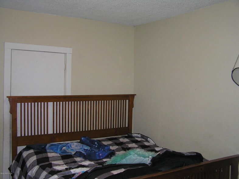 More Photos Of 757 Crestwood St, Jacksonville Apartments For Sale