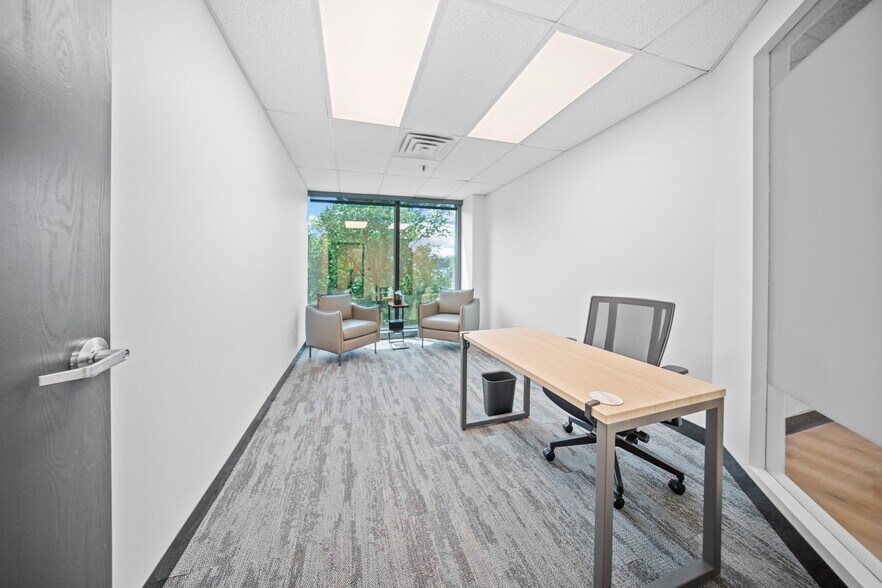 More Photos Of 4807 Rockside Rd, Independence Coworking Space