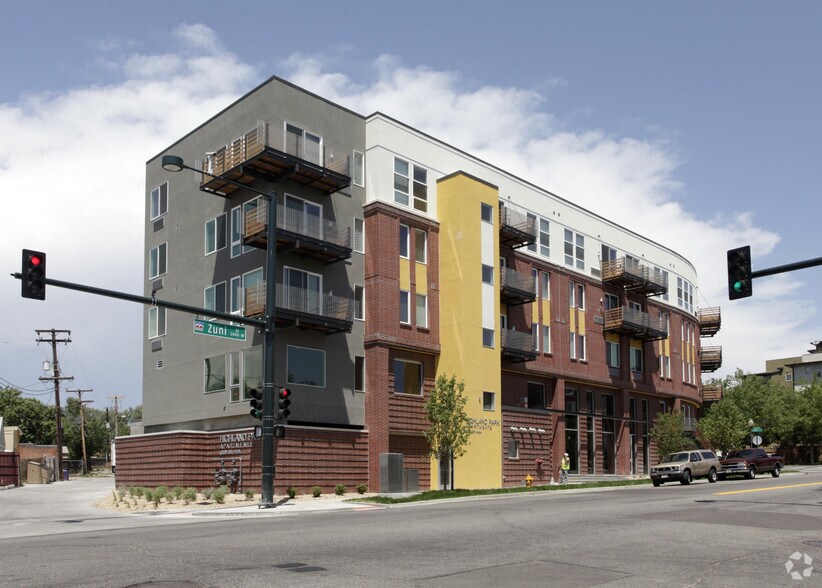 More Photos Of 2424-2434 W Caithness Pl, Denver Apartments For Lease