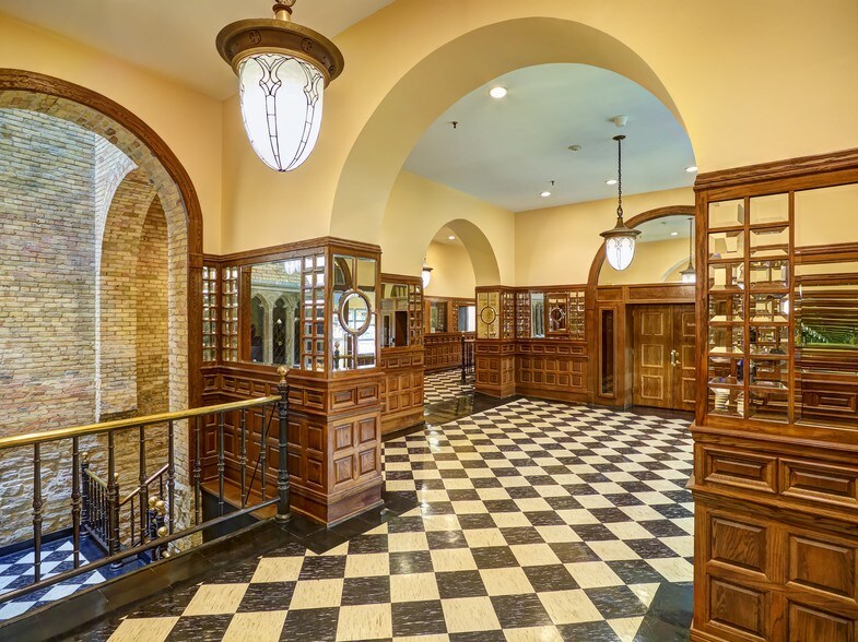 More Photos Of 165 Western Ave N, Saint Paul Office For Lease