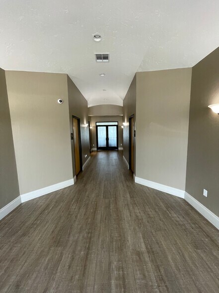 More Photos Of 1002 Marble Heights Dr, Marble Falls Medical For Lease
