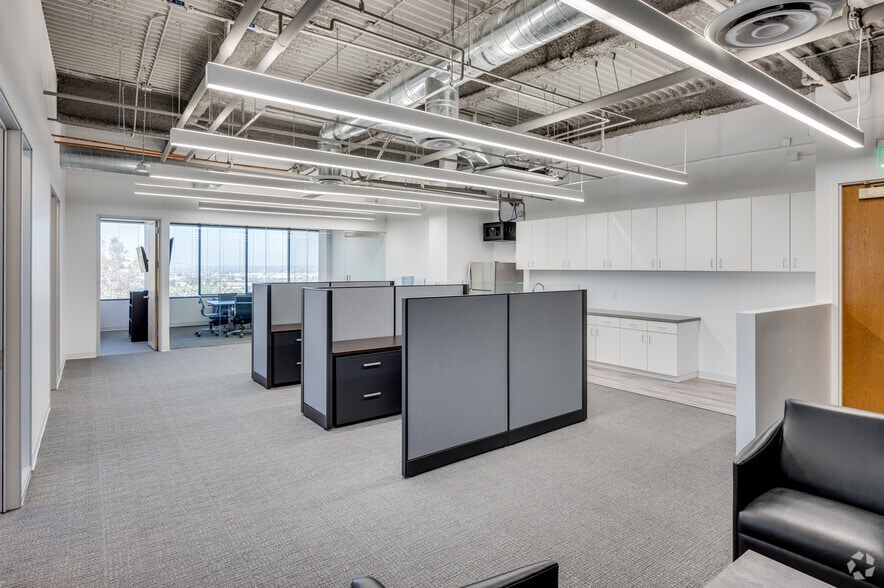 More Photos Of 3111 N Tustin Ave, Orange Office Residential For Lease