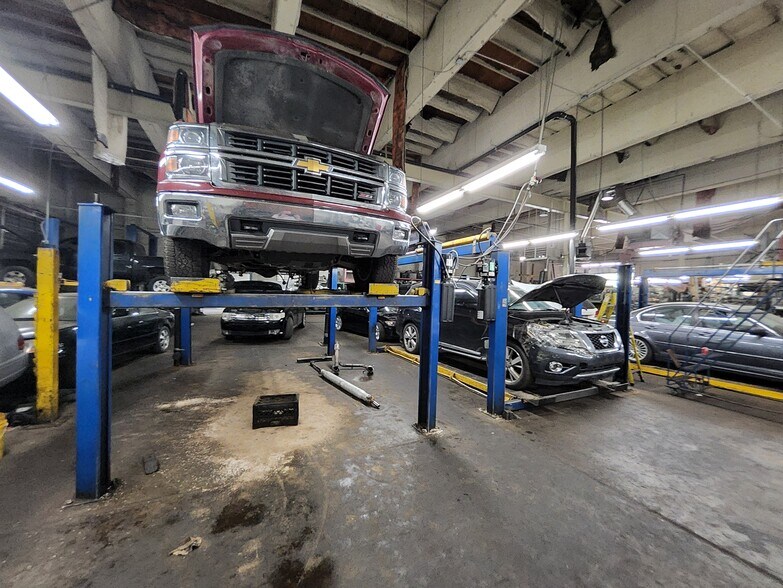 More Photos Of 1835 S State St, Salt Lake City Auto Repair For Sale