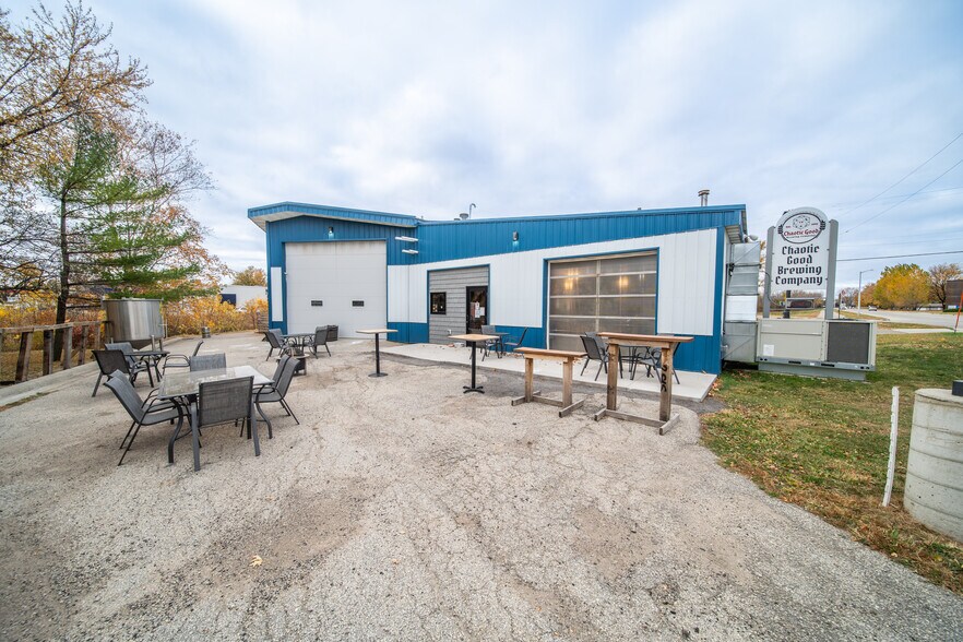 More Photos Of 202 2nd Ave SW, Kasson General Retail For Sale