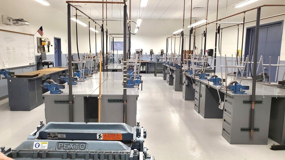 More Photos Of 43-05 20th Ave, Astoria Manufacturing For Sale