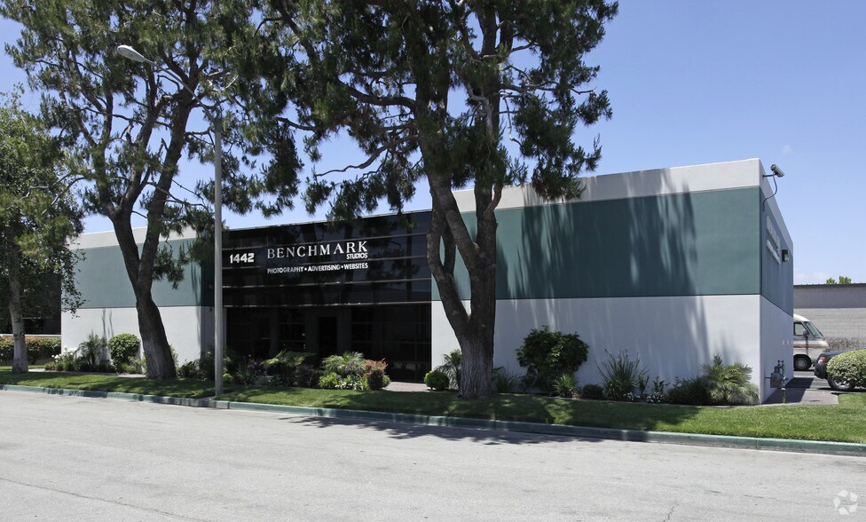 More Photos Of 1442 N Hundley St, Anaheim Warehouse For Lease