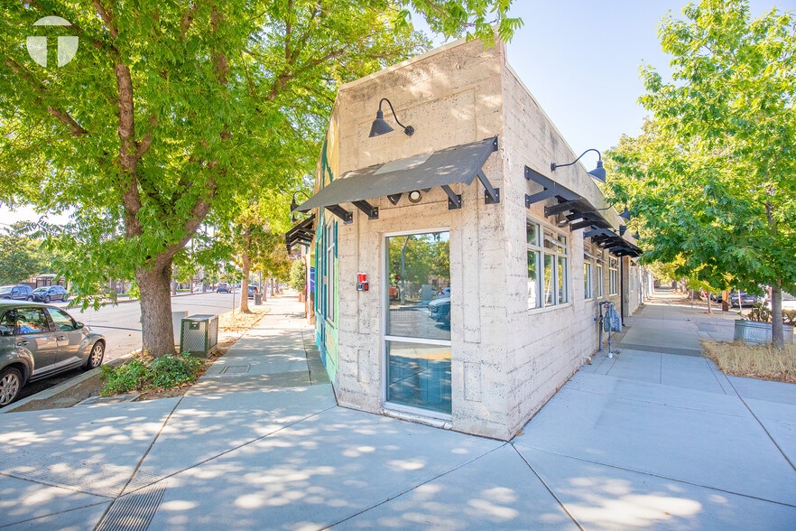 More Photos Of 3527 Broadway, Sacramento Storefront For Sale
