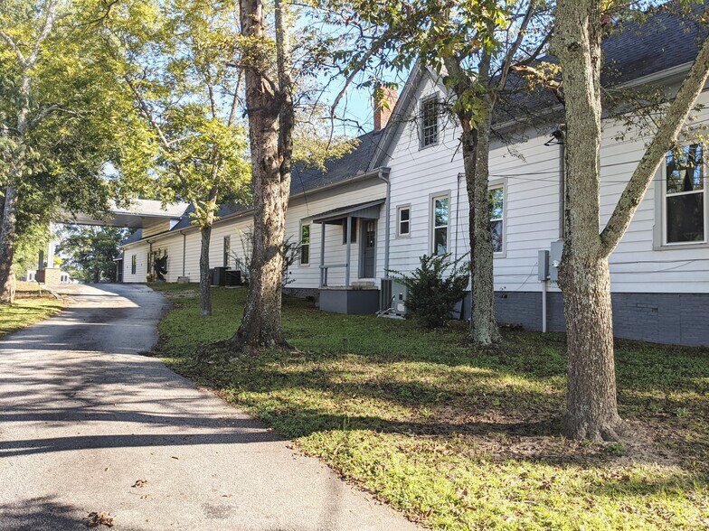 More Photos Of 1105 N Main St, Conyers Healthcare For Sale