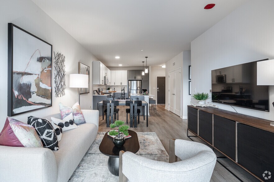 More Photos Of 250 McHenry Rd, Buffalo Grove Apartments For Lease