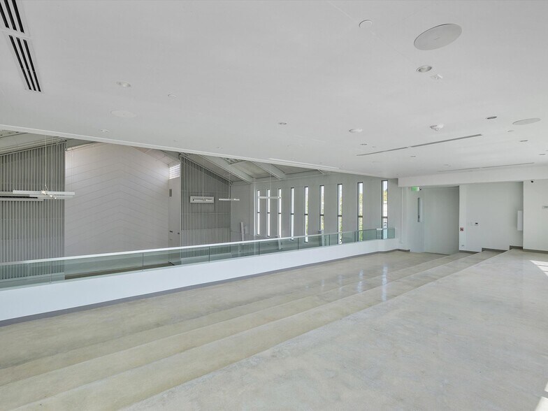 More Photos Of 7610 Biscayne Blvd, Miami General Retail For Sale