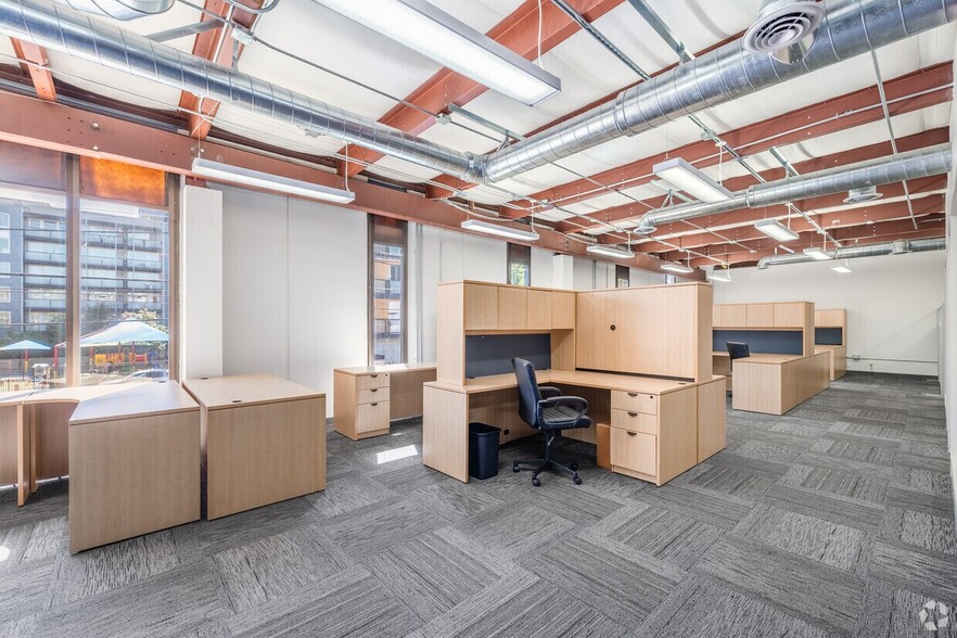 More Photos Of 711 6th Ave N, Seattle Office For Lease