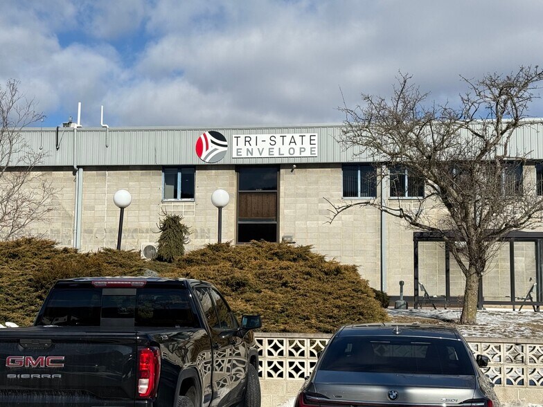 More Photos Of 2001 Market St, Ashland Manufacturing For Lease