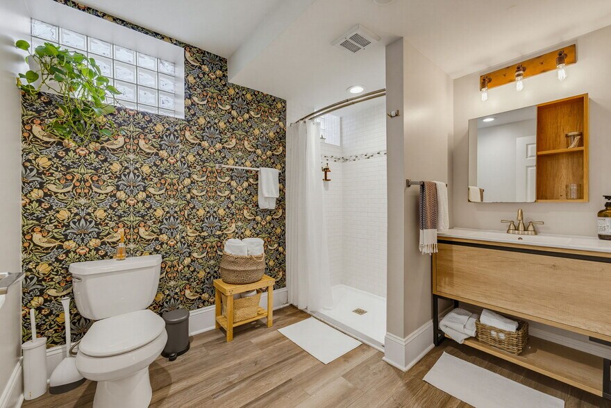 More Photos Of 2436 S Wentworth Ave, Milwaukee Apartments For Sale