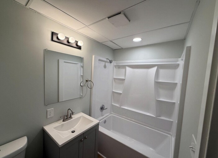 More Photos Of 228 Main St E, Norwood Young America Storefront Retail Residential For Sale