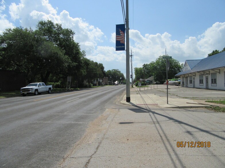 More Photos Of 205 NE Loop 230, Smithville Warehouse For Lease