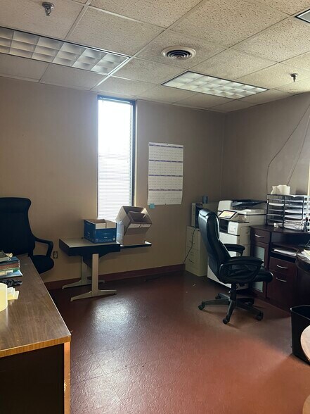 More Photos Of 11401 South Ave, North Lima Warehouse For Sale