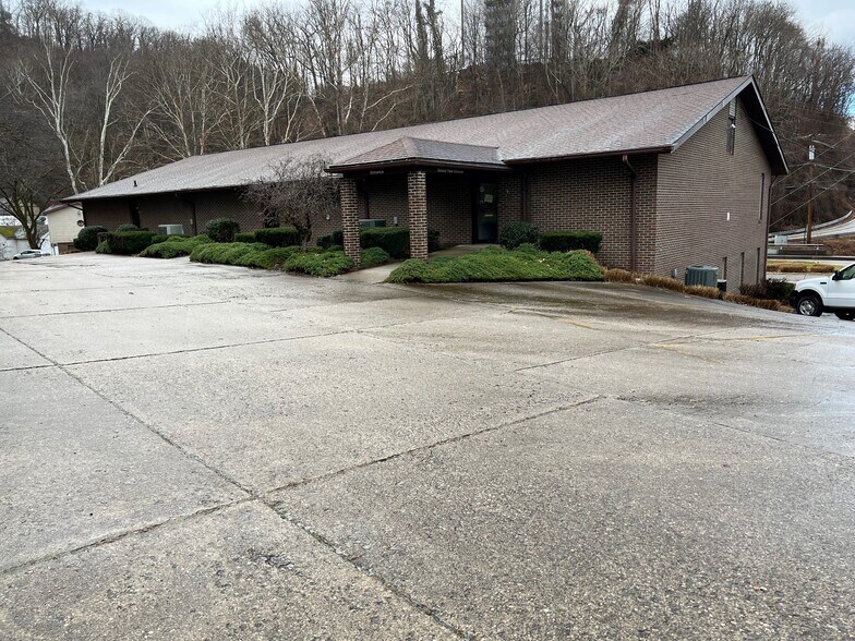 More Photos Of 400 S Ruffner Rd, Charleston Medical For Lease