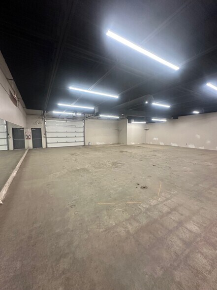 More Photos Of 2023 NW 92nd Ct, Clive Light Distribution For Lease