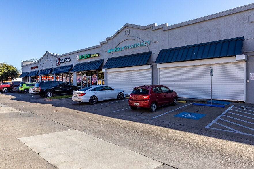 More Photos Of 5626 Maple Ave, Dallas Unknown For Lease